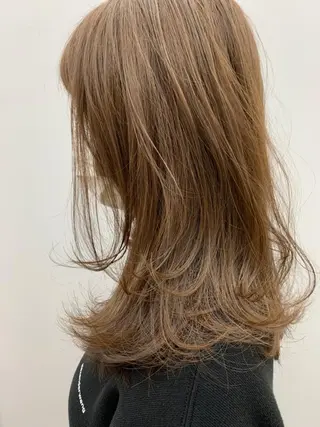 セミロング 髪を綺麗にする人 似合わせ　DAITOのヘアスタイル