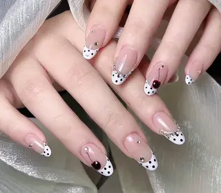 ネイル エリ🫧 nail池袋東口のネイルデザイン