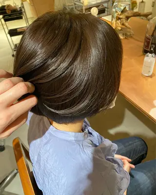 ショート カラー 聖 来のヘアスタイル