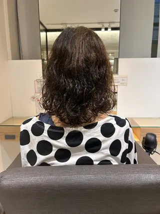 ミディアム 玉田 千智のヘアスタイル