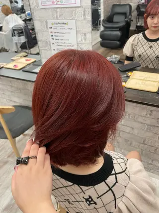 ショート カラー ヘアアレンジ MOMO艶髪 🩵モテカラーのヘアスタイル