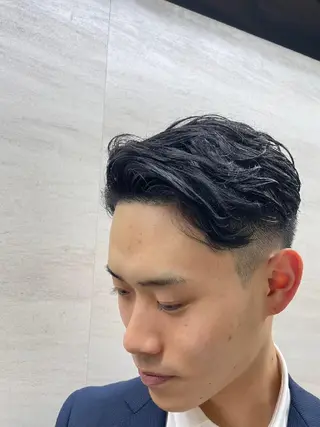 ショート 横須賀和也 ヒロ銀座一丁目のヘアスタイル