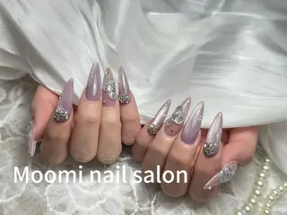 セミロング Moomi nail salonのネイルデザイン