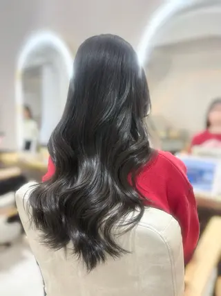 ロング ワンカールで決まる レイヤーカット‎🤍のヘアスタイル