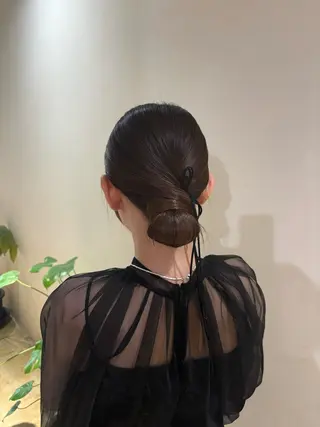 ヘアアレンジ 紅/透明感カラー /カットのヘアスタイル