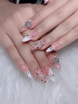 ネイル Lumi Shinokuboのネイルデザイン