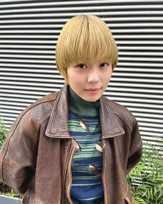 カラー 井上 七海のヘアスタイル