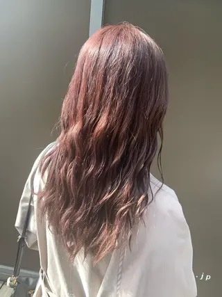 ロング カラー パーマ ヘアアレンジ ハイトーンカラー🤍 山下 優華のヘアスタイル
