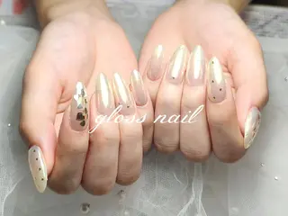 ネイル アヤカ☘️Gloss nailのネイルデザイン