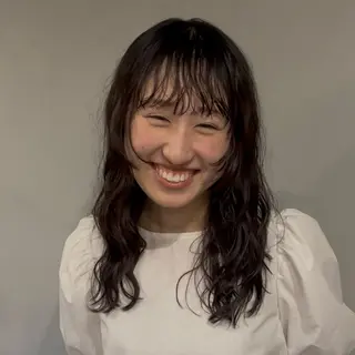セミロング パーマ 高原 優のヘアスタイル