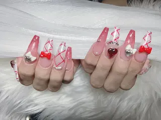 ネイル キラ キラのネイルデザイン