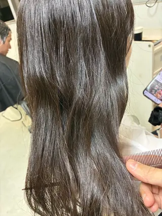 ロング カラー ヒカ ルのヘアスタイル