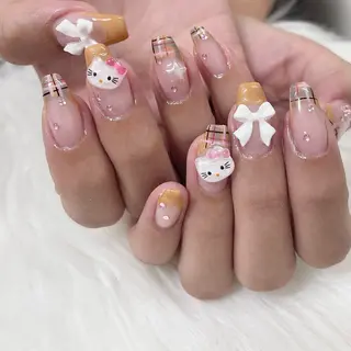 ネイル 昭和町ネイル 𝘯𝘢𝘮𝘪のネイルデザイン