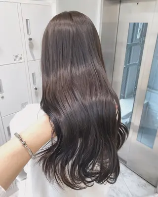 セミロング カラー ヘアアレンジ 赤み消し🫧韓国ヘア 🫧藤岡誠也のヘアスタイル