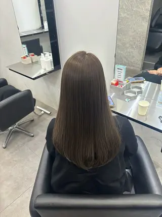 ロング カラー Core茶屋町 HINATAのヘアスタイル