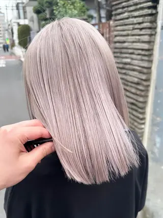 ショート ケアブリーチ特化 VARDY表参道のヘアスタイル