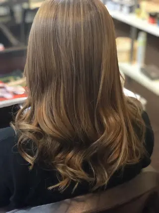 ミディアム zina浦和店✊🏻 西口5分🐤スズキのヘアスタイル
