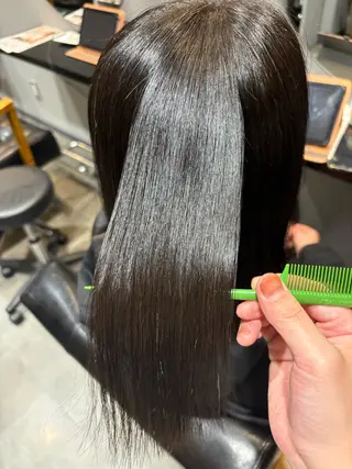 ミディアム 小堀 いぶきのヘアスタイル