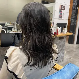 ロング カラー 杉山 莉香のヘアスタイル