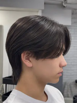 パーマ メンズ 梅田/センターパート 山下学偉のヘアスタイル