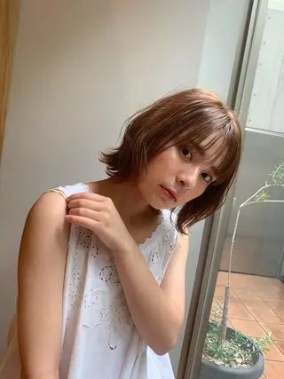 ショート カラー ARMONY秋山輝也 コテ巻き風パーマ特化のヘアスタイル