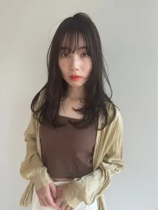 カラー 夢 菜のヘアスタイル
