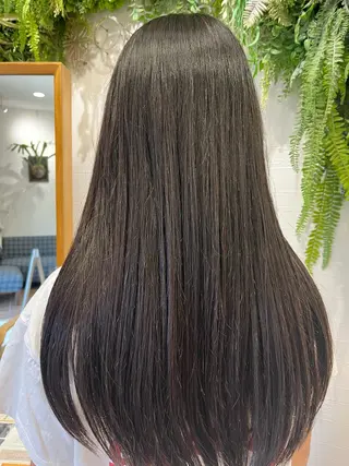 ロング Greens Yokoのヘアスタイル