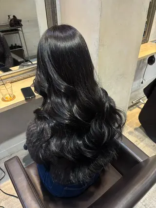 ロング Lutia新宿 ayane◝✩のヘアスタイル