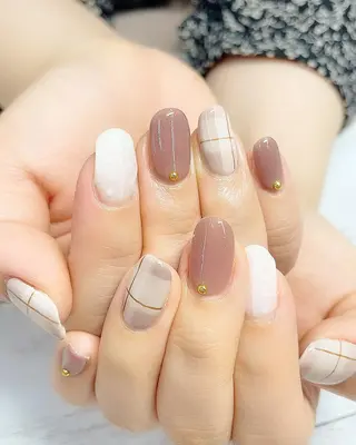 ミディアム ネイル リラネイル Aikenのネイルデザイン