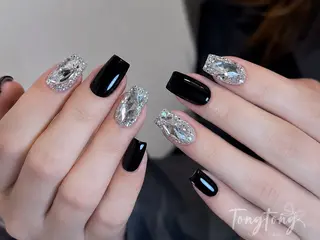 ネイル Tongtong Nail Salonのネイルデザイン