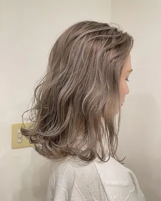 ミディアム カラー 仲山 和希のヘアスタイル