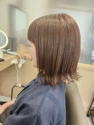 ミディアム 佐藤 恵のヘアスタイル
