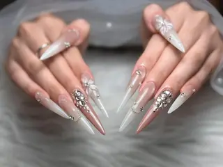 ネイル Cloudy Chan Nailのネイルデザイン