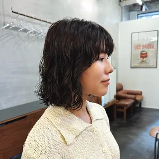 ミディアム パーマ Neelu 日置剛人のヘアスタイル
