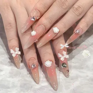 ネイル fein. rion🩷のネイルデザイン