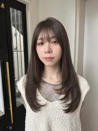 ロング カラー ヤスマルユイカ 髪質改善/透明カラーのヘアスタイル