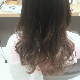 ロング カラー デザインカラー Lienのヘアスタイル