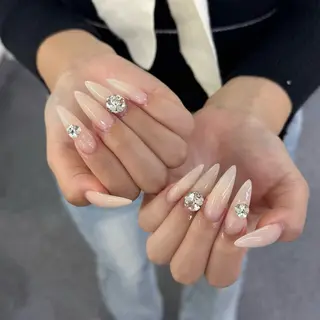 ネイル Luna Nail.Novaのネイルデザイン