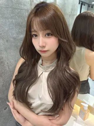 ロング カラー shion 透明感カラーのヘアスタイル