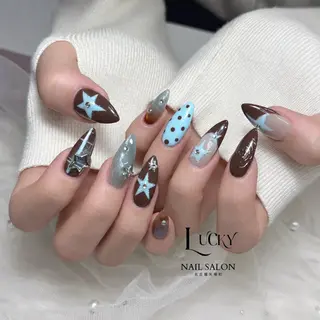 ネイル Lucky Nail Salonのネイルデザイン