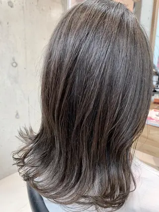 セミロング カラー 髪質改善 makiuchiのヘアスタイル