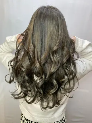 ロング 長濱 俊のヘアスタイル