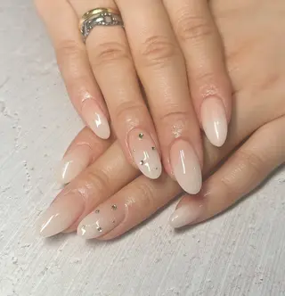 ネイル 吉田 (ネイリスト)のネイルデザイン