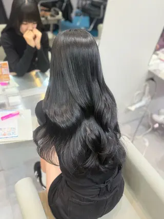 ロング カラー amane໒꒱うる艶 ブリーチ透明感カラーのヘアスタイル