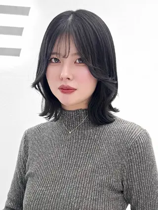 ミディアム カラー ヘアアレンジ 縮毛矯正🤍 盛れるボブ/ひかりのヘアスタイル