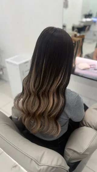 ロング 大古 楓のヘアスタイル