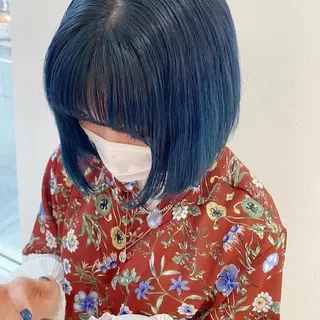 ショート カラー RIRI💛 ママ美容師👶🏻のヘアスタイル