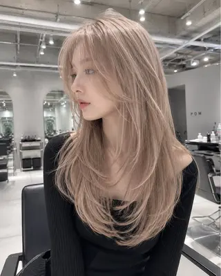 ロング カラー 💠透明感グレージュ /韓国風レイヤー💠のヘアスタイル