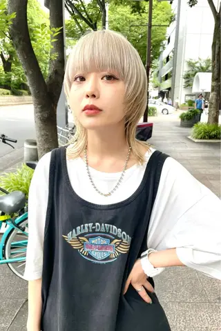 ショート カラー ハイトーン/レイヤー /ウルフ⭐️永田⭐️のヘアスタイル