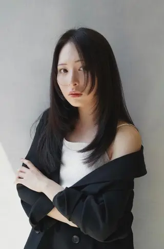 ミディアム カラー パーマ CEINEloq 学芸大学のヘアスタイル